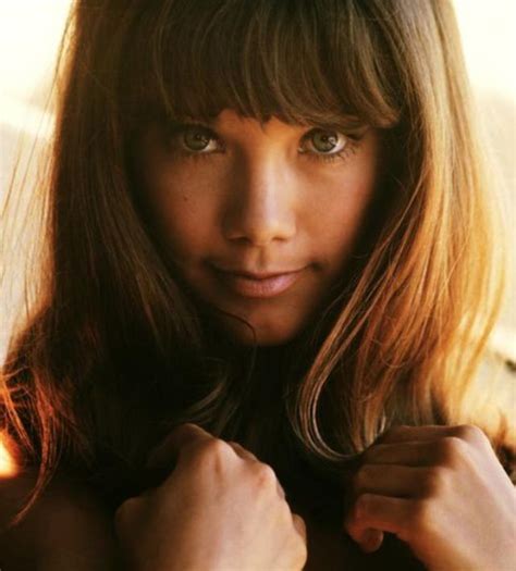 30 Fabulous Photos of a Young Barbi Benton in the。